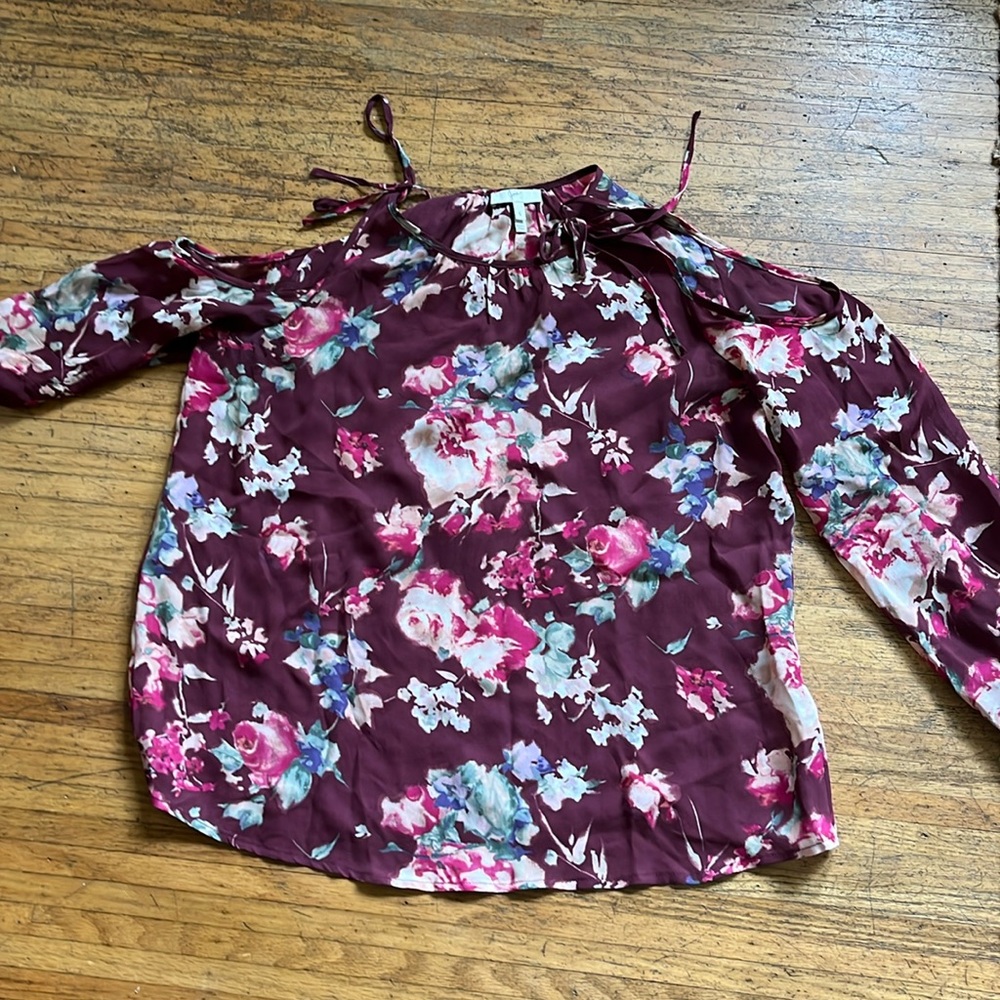 Burgundy Top With Shoulder Cutouts
